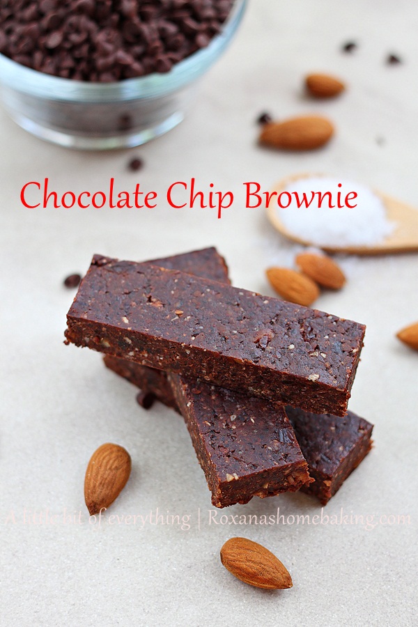 Homemade chocolate chip brownie energy bar, made with dates, nuts and chocolate chips. #Healthy #Glutenfree #Vegan Recipe from Roxanashomebaking.com