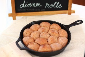 cottage cheese whole wheat dinner rolls | Roxanashomebaking.com