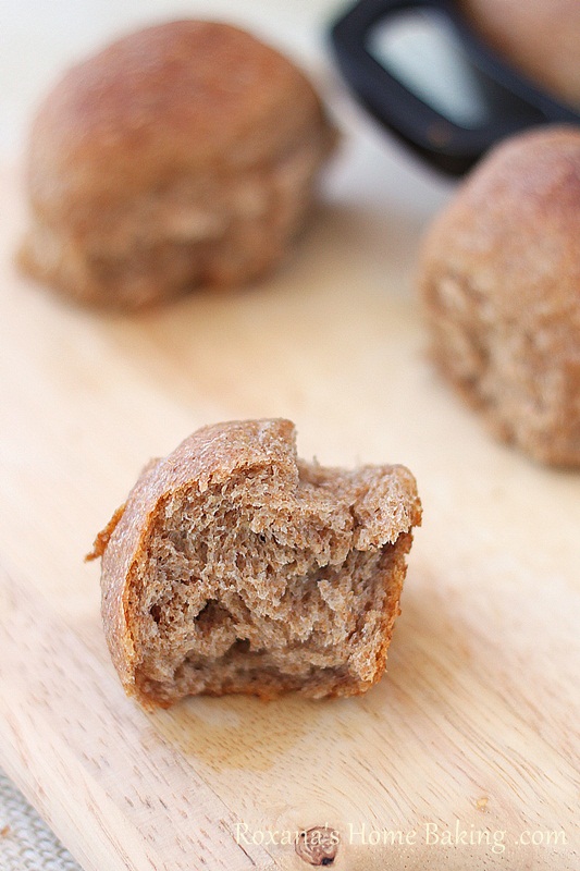 Soft 100% Whole Wheat Dinner Rolls - An Oregon Cottage