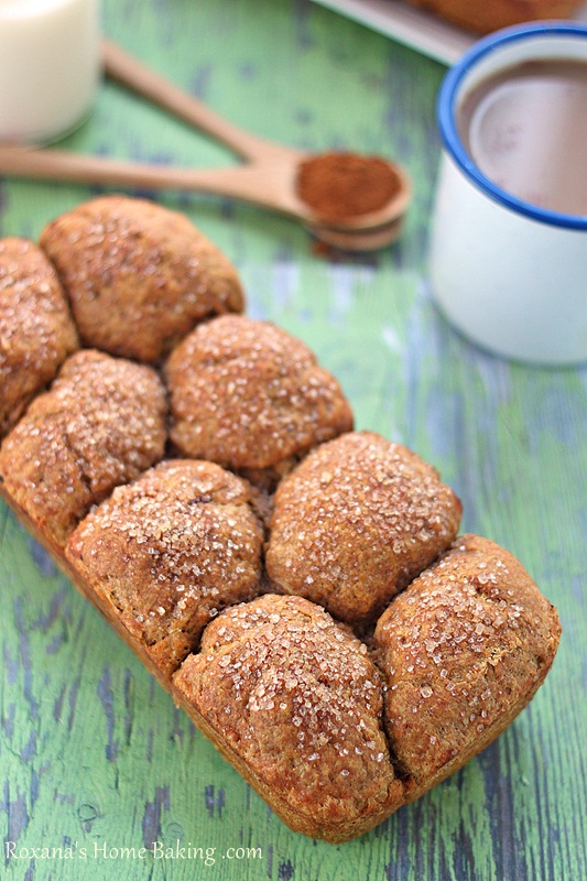 pull apart nutella filled pumpkin bread | roxanashomebaking.com