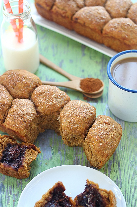 pull apart nutella filled pumpkin bread | roxanashomebaking.com