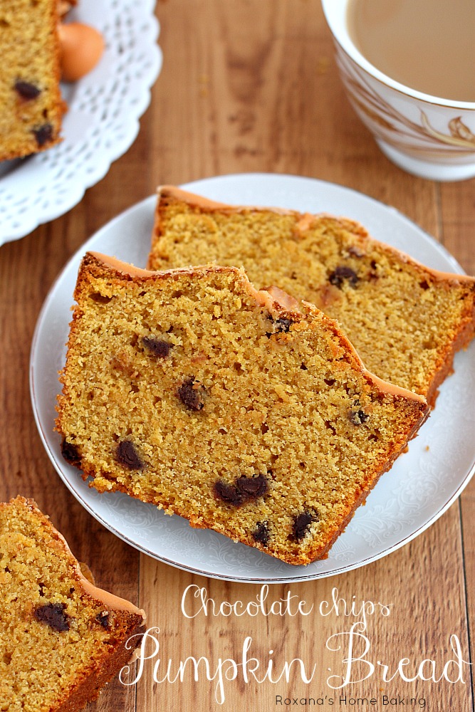 This easy, super moist chocolate chips pumpkin quick bread is packed with all the amazing fall flavors