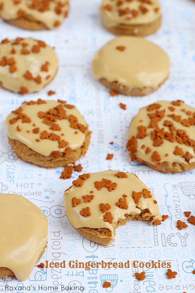 Iced gingerbread cookies. Recipe from Roxanashomebaking.com