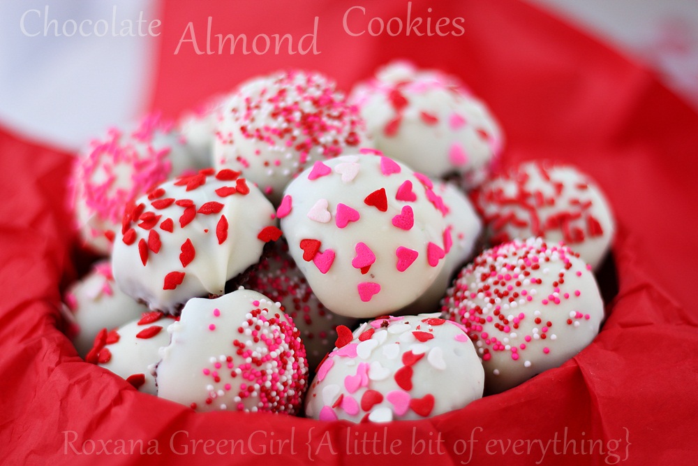 Chocolate almond cookies