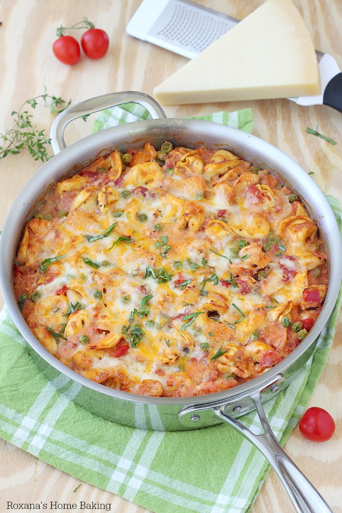 Creamy Cheese Tortellini And Chicken Skillet | 16 Delish Tortellini Recipes 