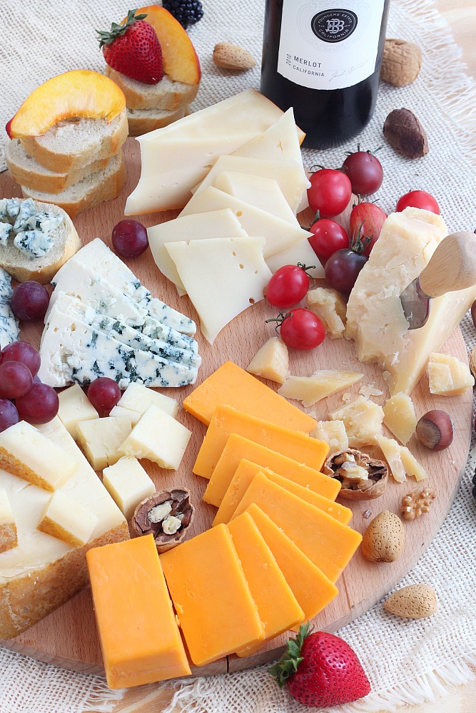 Simple tips on how to host a memorable wine and cheese party