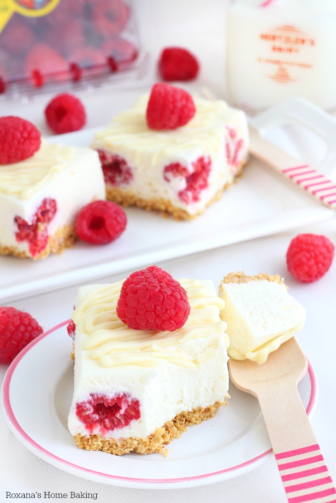 White chocolate raspberry cheesecake bars