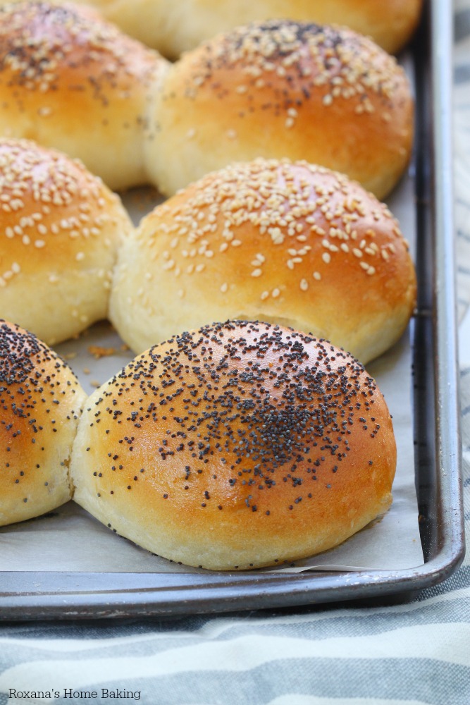 No fail, easy to make 6 ingredients homemade burger buns with a secret ingredient to keep them soft and fluffy longer. You will never buy burger buns from the store once you try these!