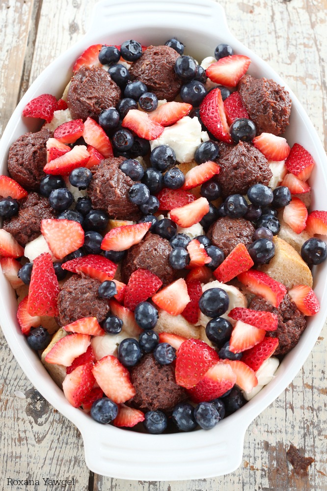 berries chocolate cream cheese french toast recipe 5