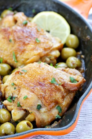 One skillet chicken and olives in white wine sauce recipe