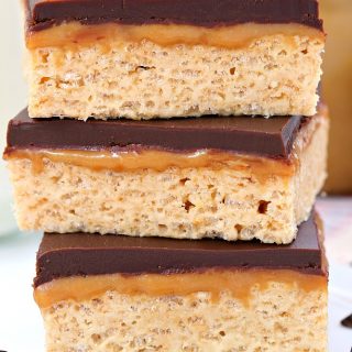 All you need is a handful of ingredients and 20 minutes of your time to make these chewy peanut butter bars topped with a layer of caramel and chocolate ganache. A delicious homemade version of the Whatchamacallit® candy bar!