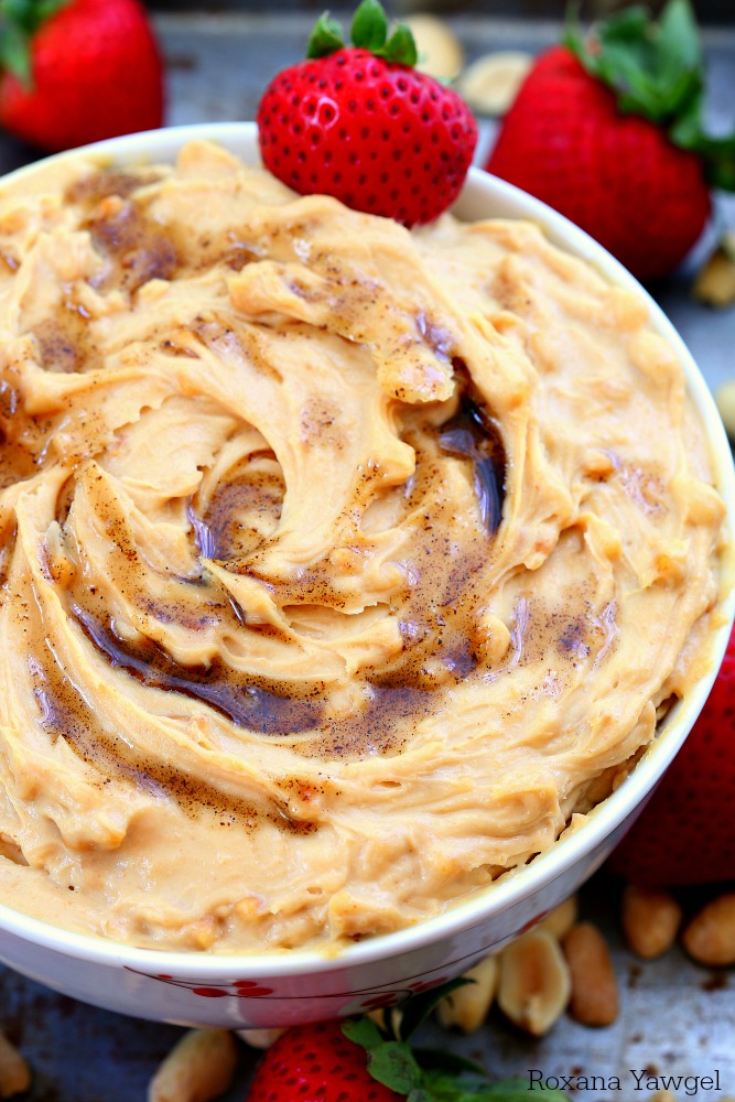 Only THREE ingredients needed to make this light, protein-packed vanilla peanut butter dip! Use it to dip fresh fruit, veggie sticks, pretzels, and more. SO peanut-buttery and SO delicious!!