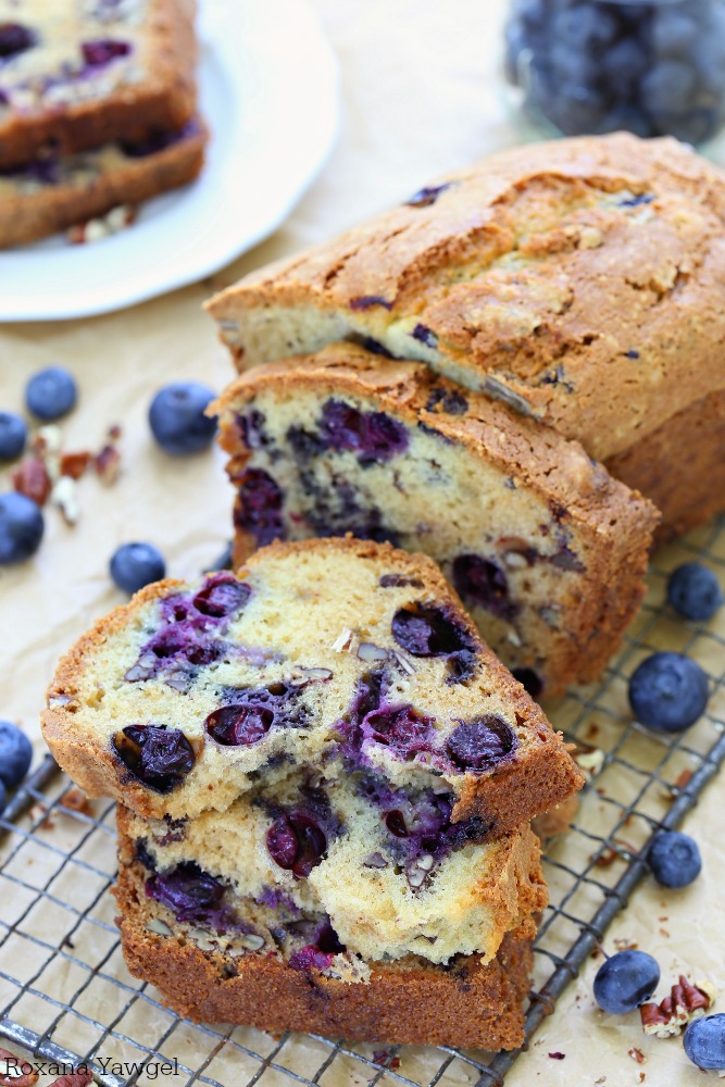 No mixer needed to make this incredibly soft blueberry bread loaded with fresh blueberries and crunchy pecans. Perfect to snack on along with a cup of coffee or tea. 