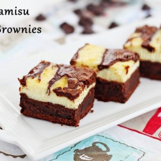tiramisu brownies | Roxanashomebaking.com