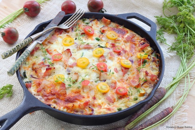 https://atreatsaffair.com/wp-content/uploads/2014/08/vegetable-bacon-egg-bake-recipe--680x453.jpg